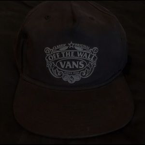 Vans Off The Wall Suede SnapBack